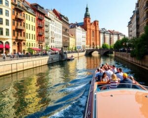 Bootsrundfahrt mit Guide: Stadt vom Wasser aus