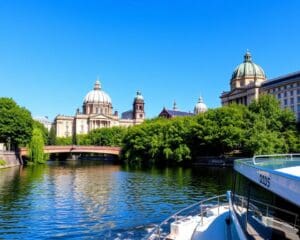Bootstouren auf der Spree: Berlin vom Wasser aus sehen